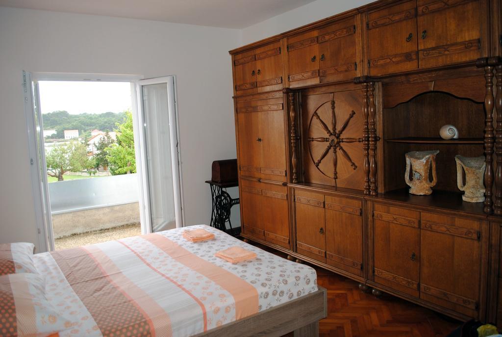 Ante Carov Apartment Verunić 외부 사진